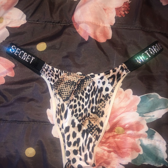 Brazillian panty - Picture 2 of 6